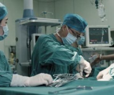 讲述简阳三代医者感人故事 微电影《我和我的医院》催人泪下