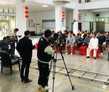 燕罗街道洪佛拳微电影《拳拳之心》在洪桥头社区开拍