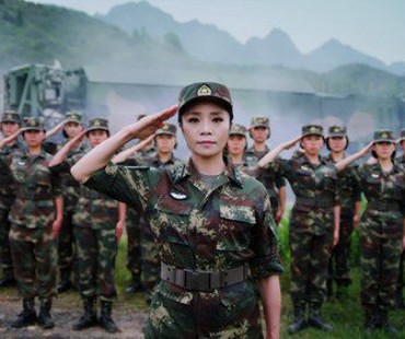 军旅歌曲《我是你的女儿也是你的兵》首发 引围观