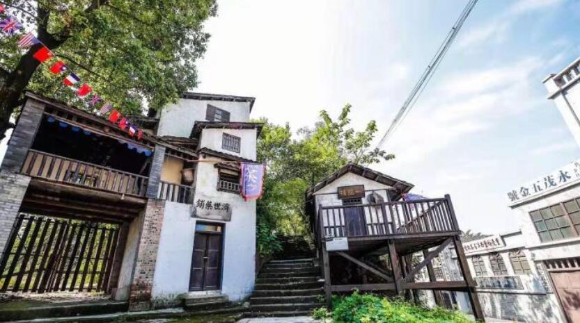 图为位于江津白沙的重庆影视城一角。　江津区委宣传部供图
